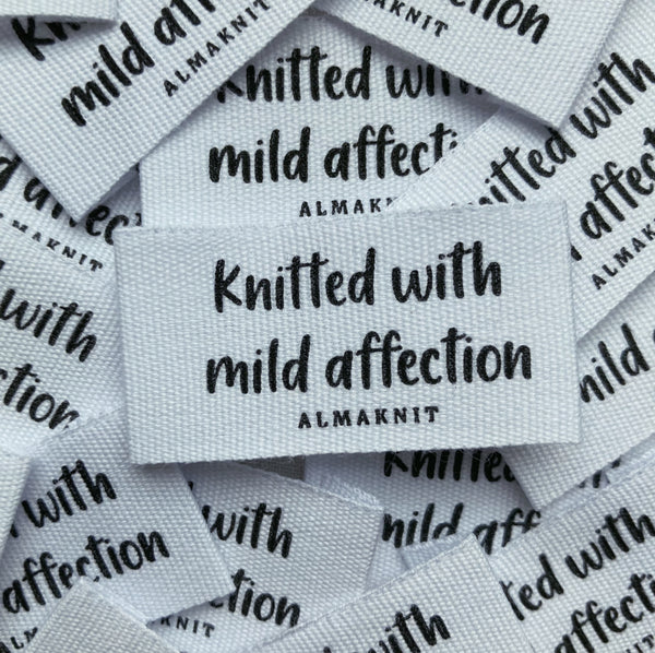 Bomuldslabels til strik fra AlmaKnit